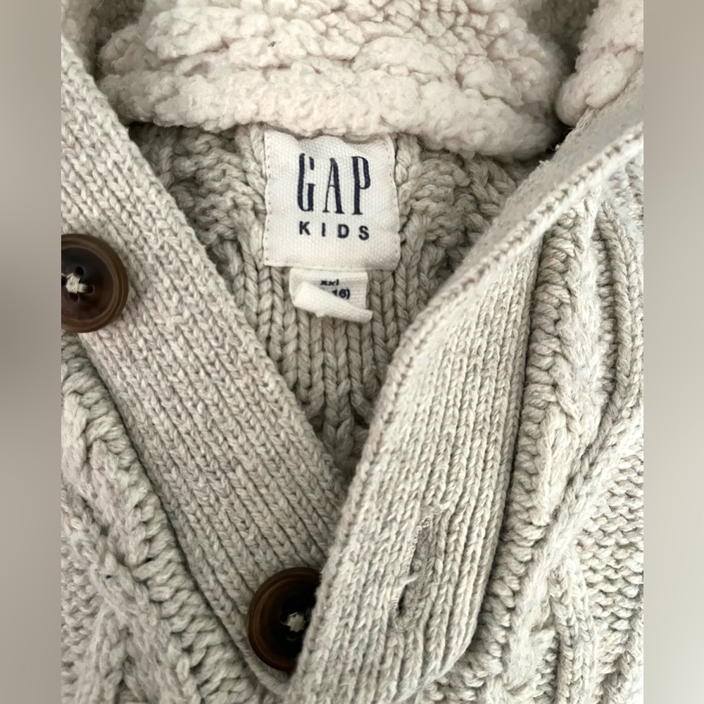 Kids Cableknit Collared Sweater - Picture 3 of 8
